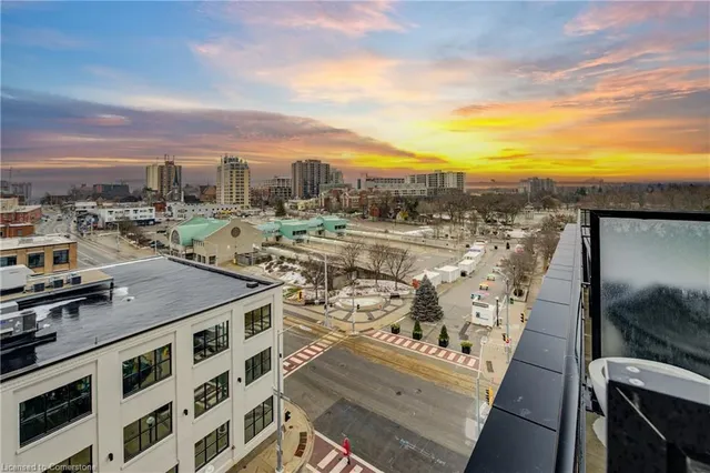 Additional image 35 of 60 Charles Street West, St Unit 604
