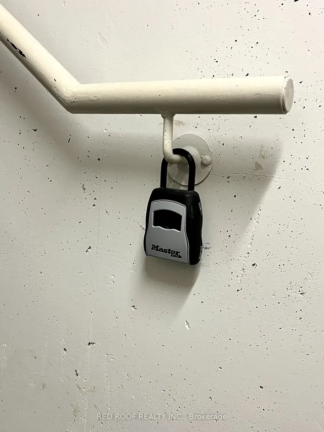 Additional image 14 of 33 Singer Crt Unit 711