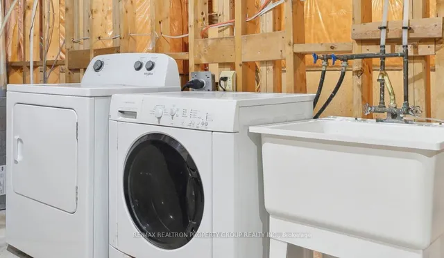 Additional image 18 of 34 Ecopark Gate