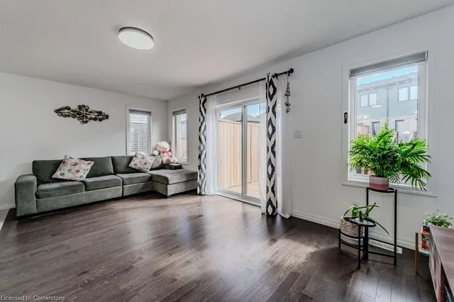 Additional image 8 of 15 Pony Way