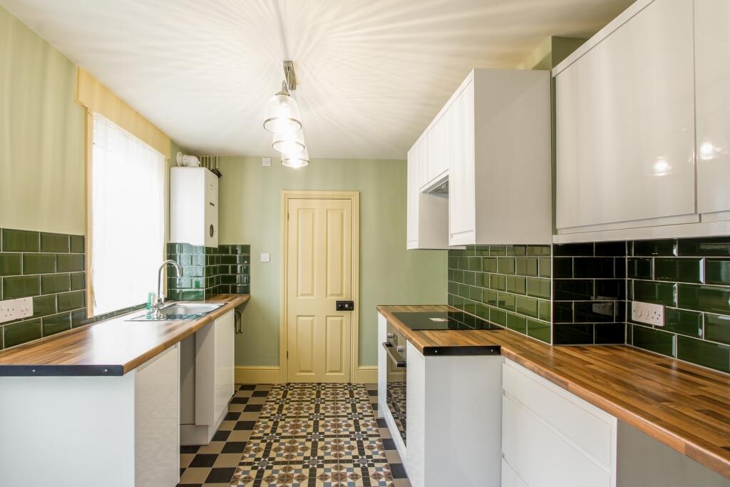 Additional image 4 of 22 Manor Road, Yeovil