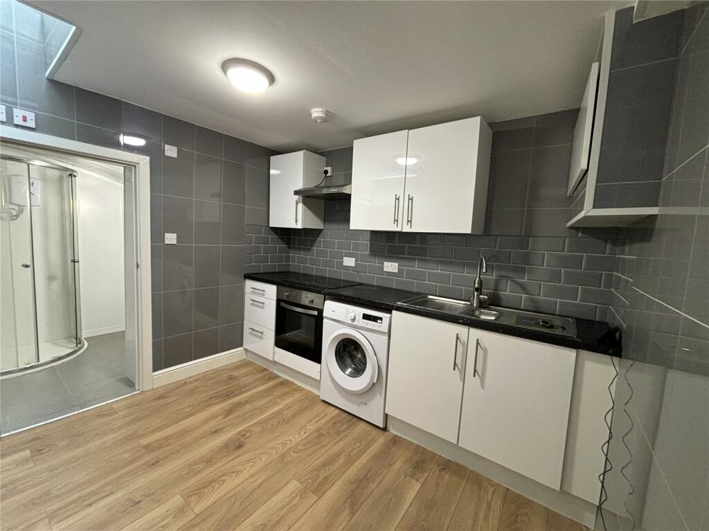 Additional image 6 of Bath