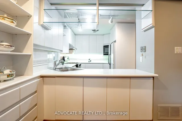 Additional image 16 of 16 Rollscourt Dr