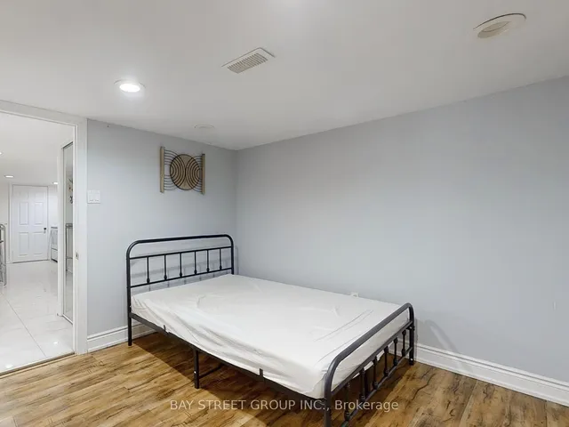 Additional image 22 of 45 Enfield Ave