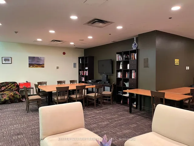 Additional image 19 of 71 McCaul St Unit 123