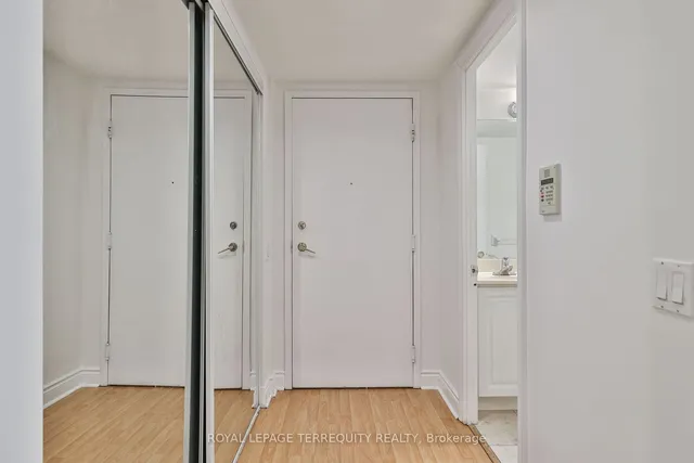 Additional image 30 of 5 Northtown Way Unit 706