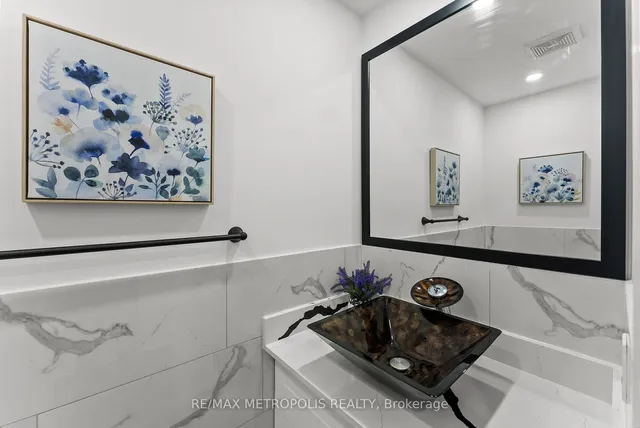 Additional image 14 of 4 Grosbeak Cres