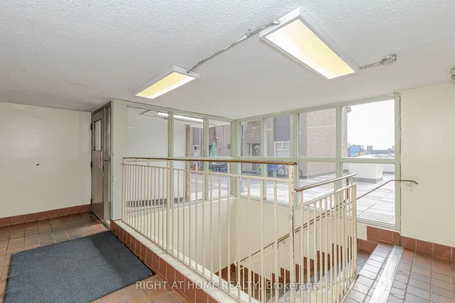 Additional image 22 of 40 Rexdale Blvd Unit 31