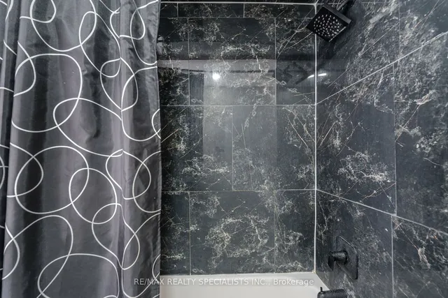 Additional image 23 of 50 Howe Dr Unit 8A