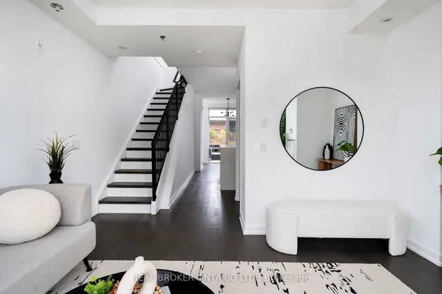 Additional image 10 of 41 Ossington Ave Unit TH1