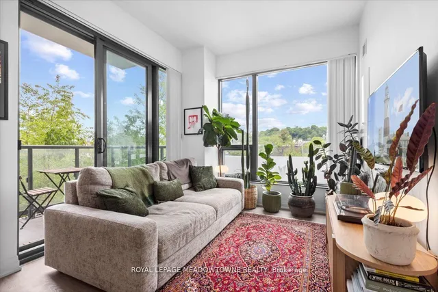 Additional image 15 of 280 Howland Ave Unit 302