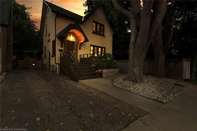 11 Sheldon Ave