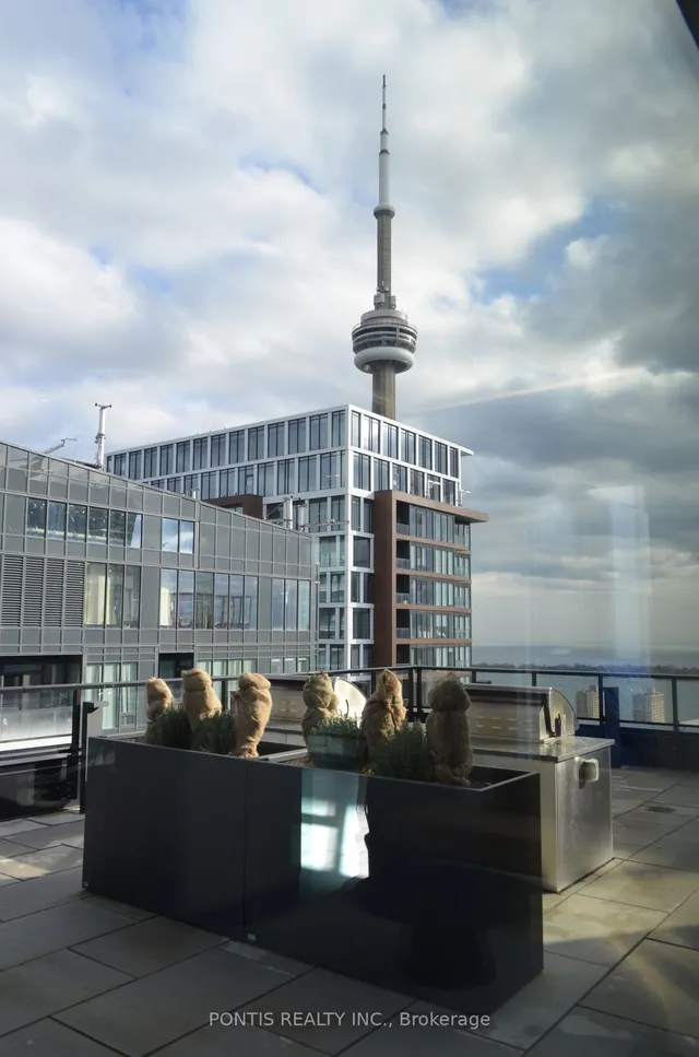 Additional image 31 of 357 King St Unit 1204