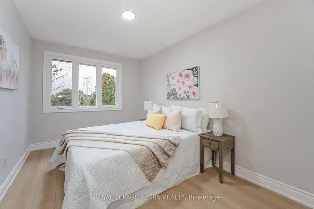 Additional image 14 of 114 Milford Haven Dr