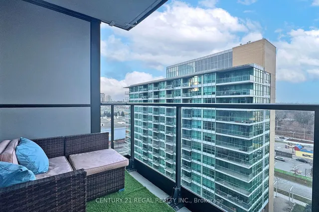 Additional image 25 of 19 Singer Crt Unit 1119