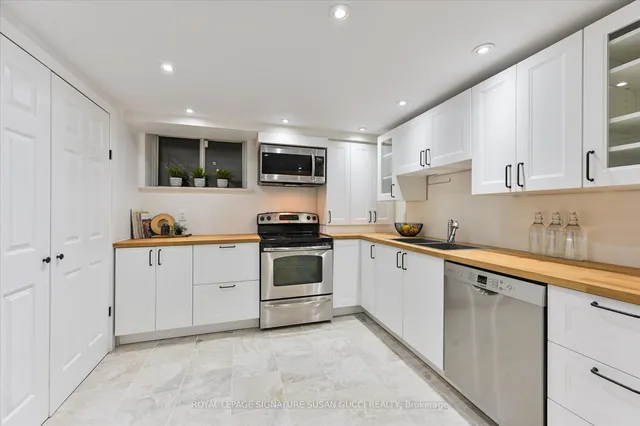 Additional image 31 of 6 Lyall Ave