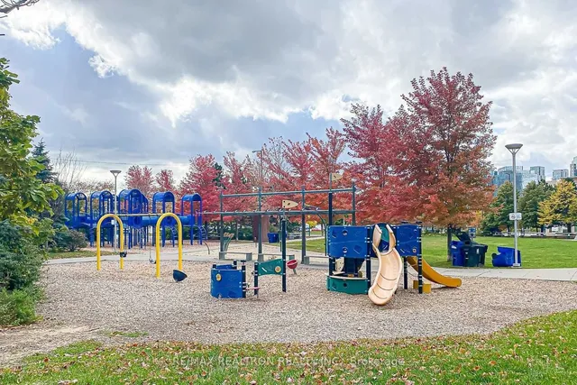 Additional image 15 of 11 Lee Centre Dr Unit 612