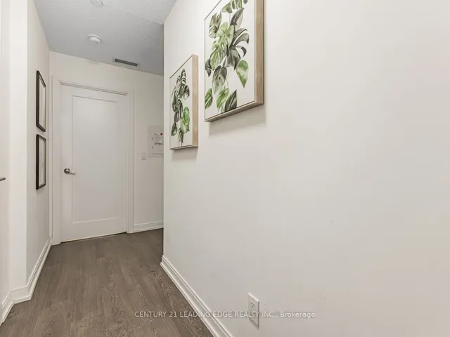 Additional image 13 of 255 Village Green Sq Unit 811