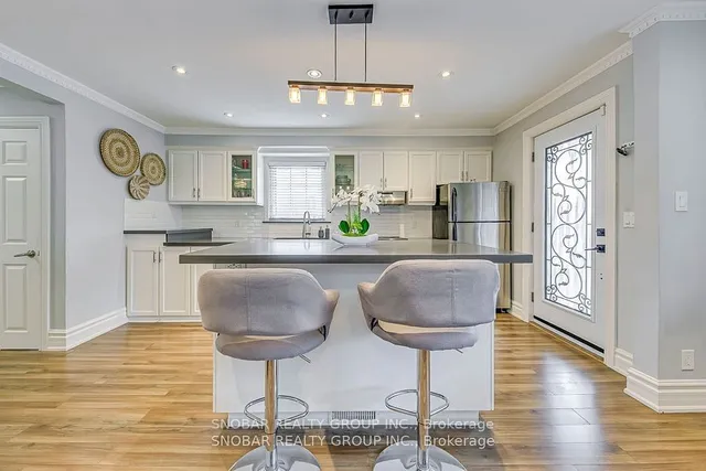 Additional image 10 of 533A McRoberts Ave