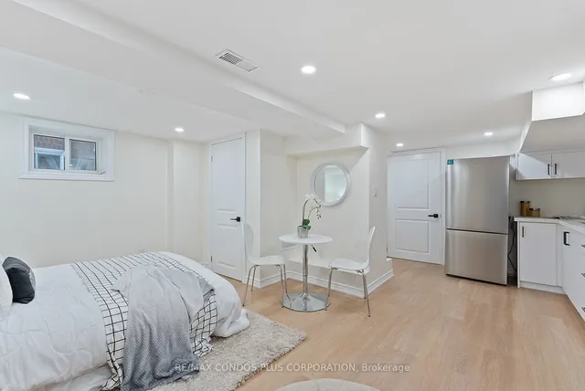 Additional image 29 of 353 Victoria Park Ave