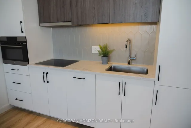 Additional image 9 of 741 King St Unit 611