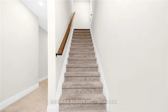 Additional image 35 of 23 Forfar Ave