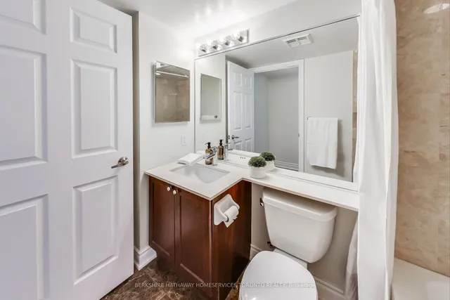 Additional image 21 of 761 Bay St Unit 304