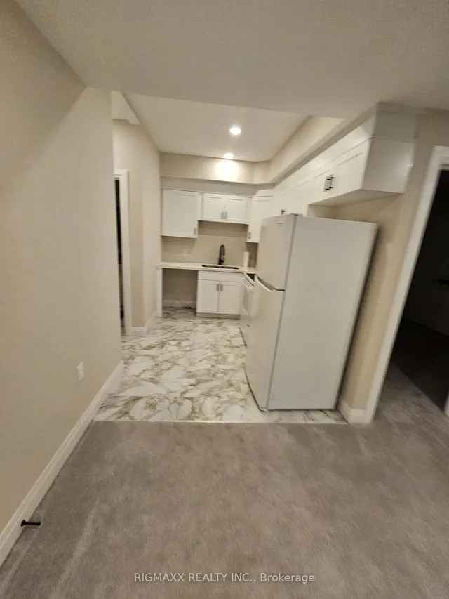 Additional image 14 of 23 Forfar Ave