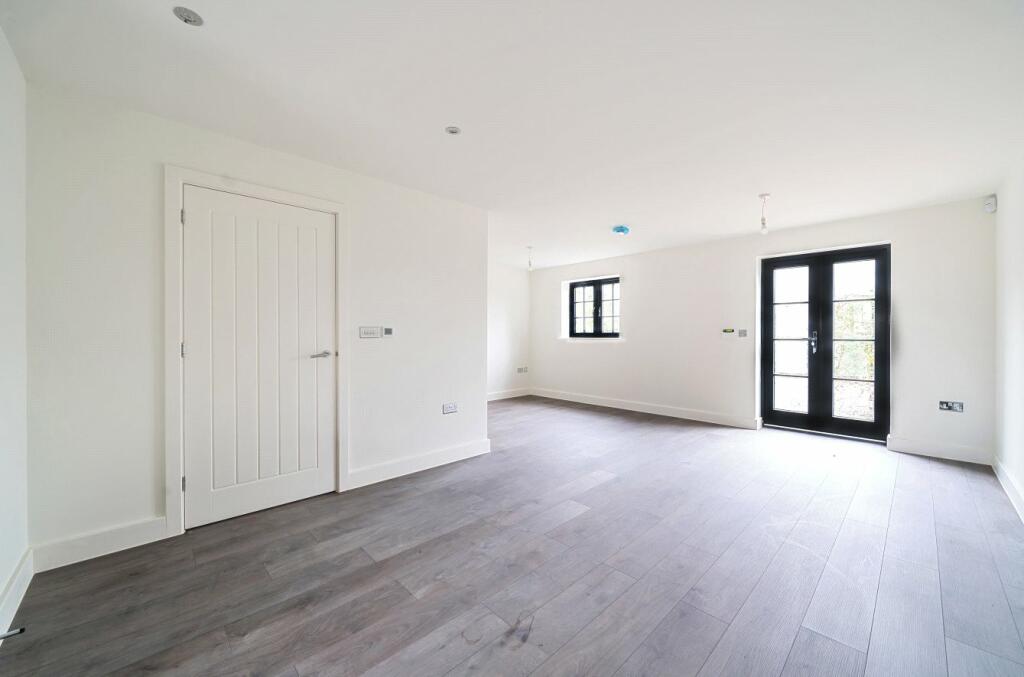 Additional image 4 of King Alfreds Drive, Wincanton, Somerset, BA9