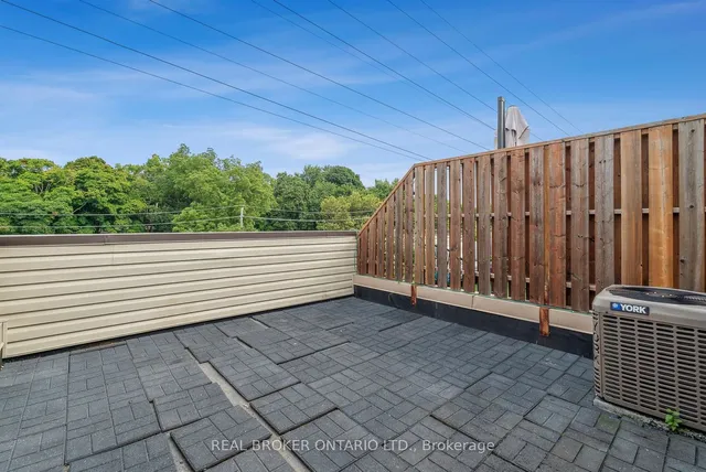 Additional image 19 of 75 Turntable Cres Unit 127