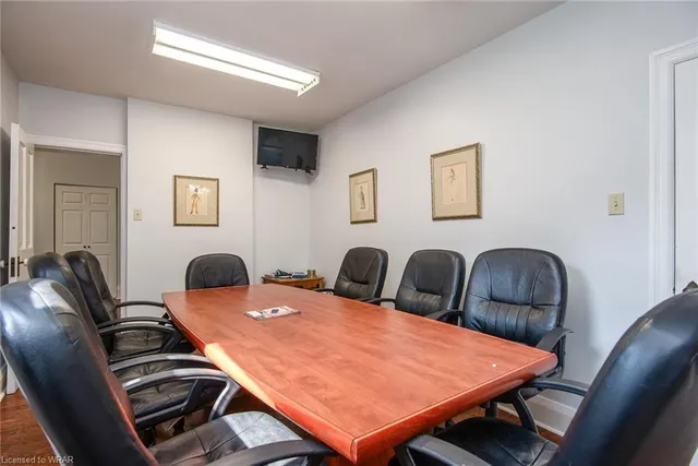 Additional image 22 of 109 College St