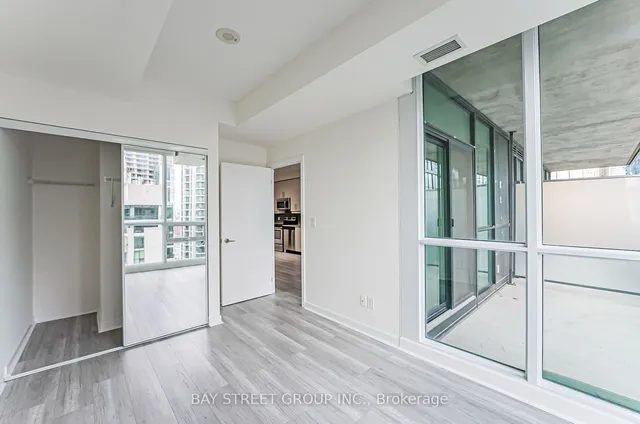 Additional image 16 of 33 Bay St Unit 2907