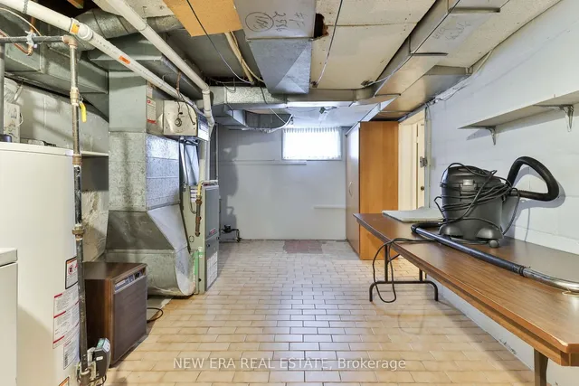 Additional image 30 of 27 Dell Park Ave