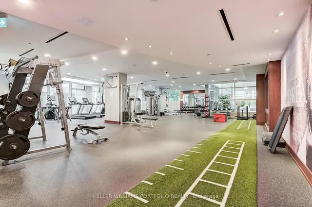 Additional image 16 of 2181 Yonge St Unit 709