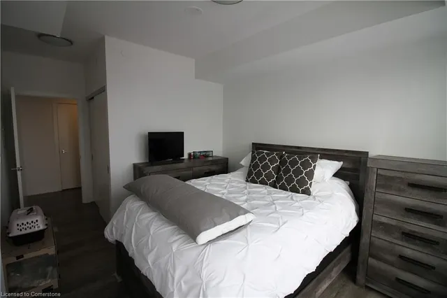 Additional image 11 of 5 Wellington St Unit 1502