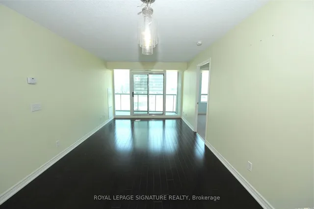 Additional image 3 of 30 Grand Trunk Cres Unit 509