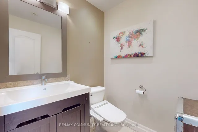 Additional image 9 of 3030 Lakeshore Blvd Unit 8