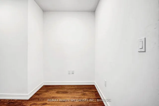 Additional image 10 of 15 Wellington St Unit 2804