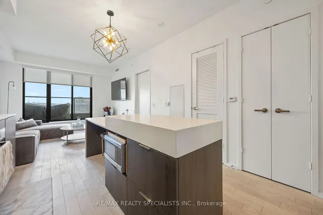 Additional image 7 of 12 Bonnycastle St Unit 609