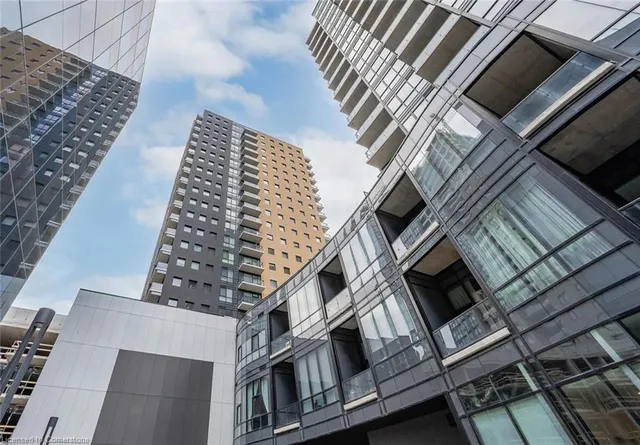 Additional image 17 of 104 Garment St Unit 1702