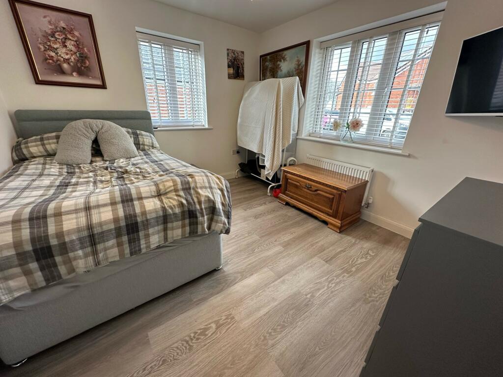 Additional image 7 of Perrys Hill, Yeovil