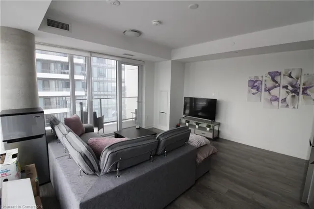 Additional image 7 of 5 Wellington St Unit 1502