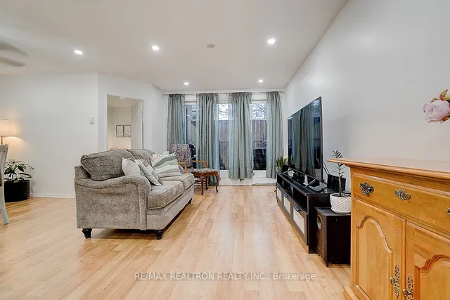 Additional image 8 of 100 Mornelle Crt Unit 1083