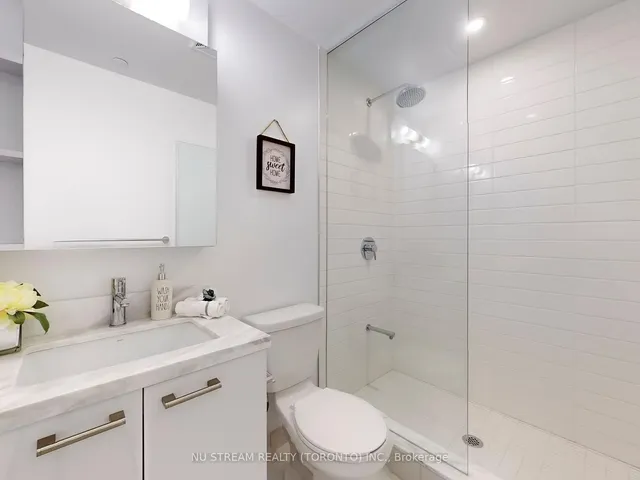 Additional image 19 of 2221 YONGE St Unit 5109