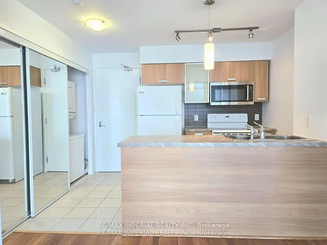 Additional image 4 of 38 Grenville St Unit 3001