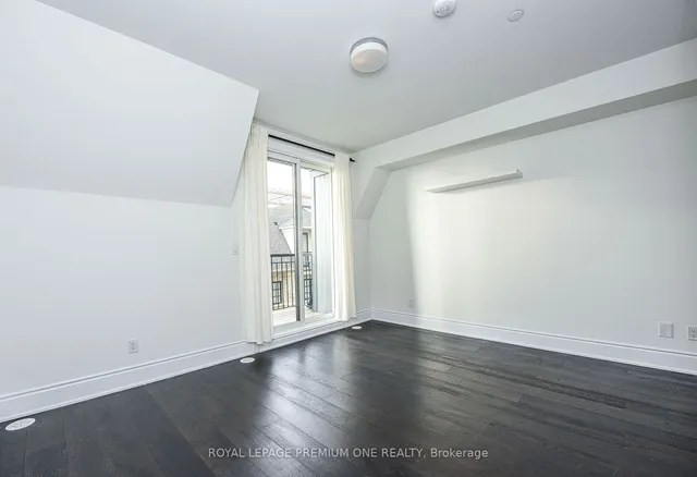 Additional image 32 of 71 Elder Ave Unit 64