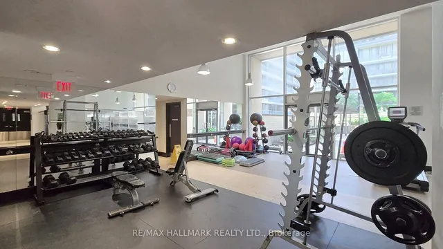 Additional image 25 of 438 King St Unit 414