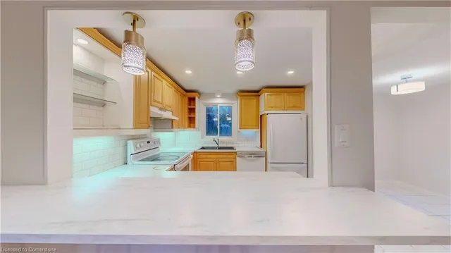 Additional image 11 of 118 Rolling Meadows Dr