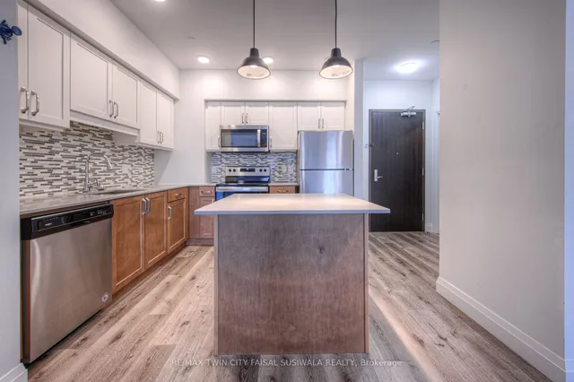 Additional image 7 of 399 QUEEN St Unit 202