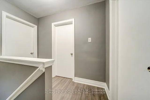 Additional image 10 of 1185 Warden Ave Unit 19